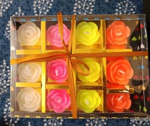 Elegant Rose Shaped Candle Gift Sets
