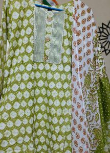 Green Printed Cotton Suit Set