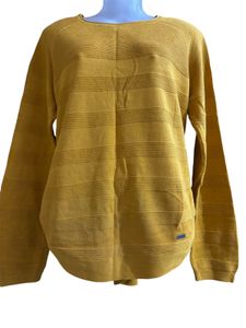 Semi Woolen Top