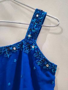 Beautiful blue crop top with embellishments 💙