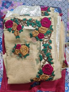 Saree Wd Blouse N Peticot