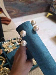 Synthetic 4Pearl Gold Polish Bracelet