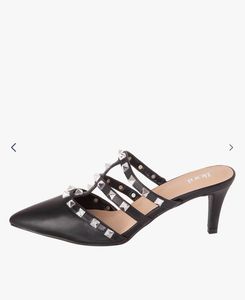 Eye catching Studded Black Pointed Mules