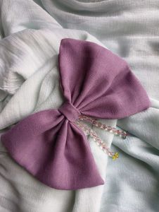 Purple Bow 💜 Clip With Glass Beads
