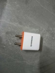 3 CHARGERS WITH Three DATACABLE SIRFRs.265