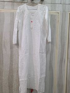 Elegant White Chikankari Kurta