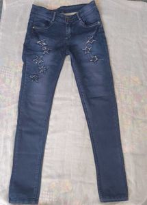 Star Patch Skinny Jeans