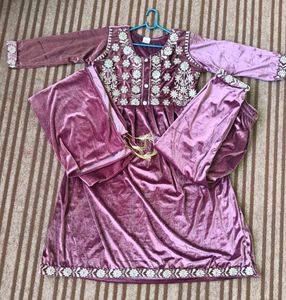 Elegant Ethnic Kurta Set With Palazzo And Stole