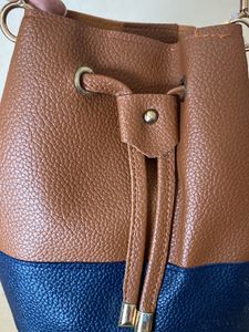 Stylish Color Block Bucket Bag