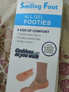 Silicone shoe for soft foot