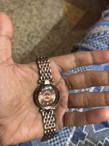 Elegant Women&#39;s Watch