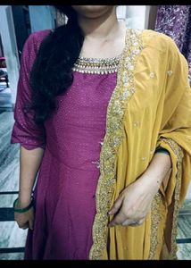 🔥Purple Gown With Duppata 🔥