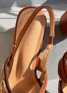 Van Hueson Office / Casual Wear Sandals
