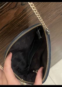 Baggit Glossy Navy Blue Sling Bag