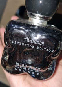 UNISEX PERFUME This perfume has woody n masculine fragrance, very strong for my liking but stays for good time on cloths.