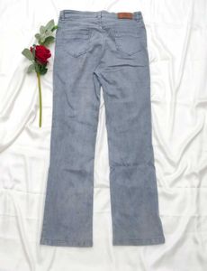 High Waist Straight Leg Jeans 👖