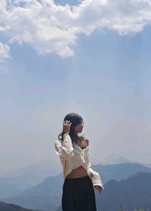 White Korean Shrug 🎀