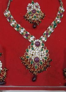 Necklace Set