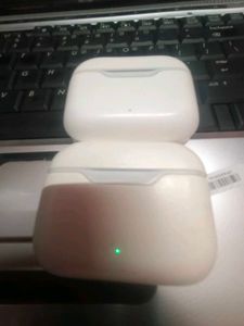 Noise Earbuds 2 Pics