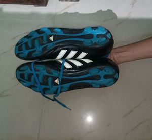 Adidas Football Studs (Sneaker)