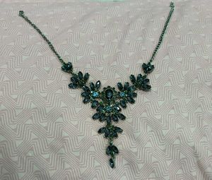 Elegant Floral Statement Necklace