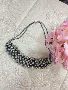 Crystal studded stylish choker