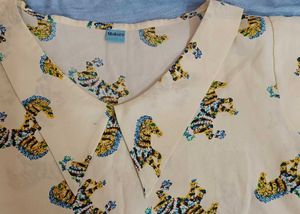 Korean Collared Short Sleeve Top