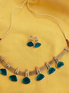 Golden Green Necklace Set