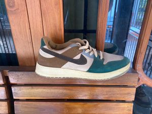 Nike Low Top Sneakers