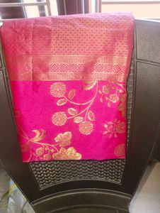 Pink Floral Banarasi Silk Dupatta