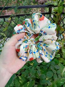 Silk Printed Xl Size Scrunchies