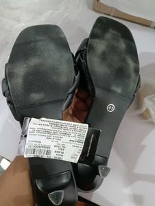 Heels I Am Seeling Pls Check