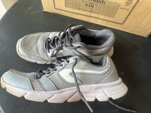 Sports Shoes