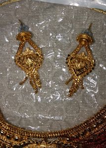 Golden Neck Set