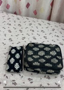 Floral Pouches Set -makeup