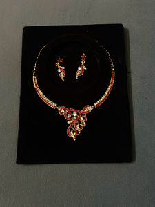 Red Jewel Necklace Set