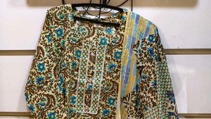 Cotton kurta dupatta set with floral prints