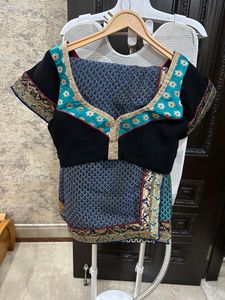 Designer Stylish Saree With Stitched Blouse