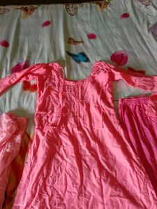 Full Sleeve Pink Suit With Leggings &amp; Dupatta