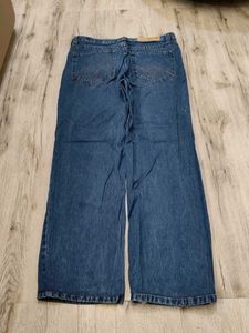 Ma2187 Hard currency jeans waist 34 inches