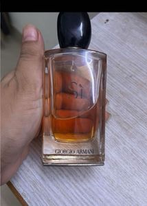 Giorgio Armani Si Perfume