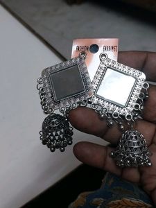 Oxidized Mirror Earing