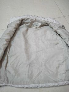 Beautiful Half Sleeve Jacket For Winters