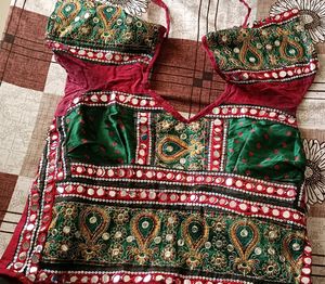 Red Nd Green Chaniyacholi