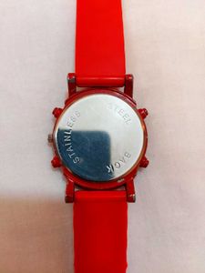 Watch Boys (Red Flyhorse)