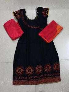 Kurta Set For Ladies..