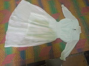 Elegant Flowing Midi Dress