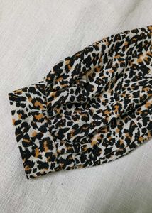 Leopard print top