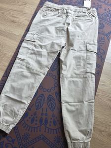 BRAND NEW ZARA CARGOS!!!