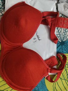 Red ♥️ Padded Bra 32B